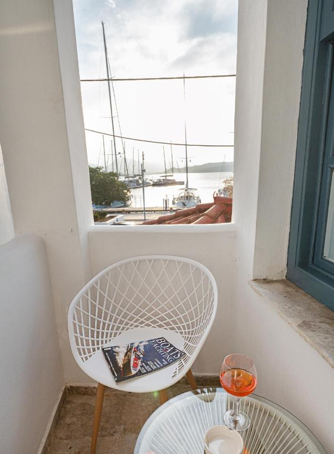 The White Rose Apartment Poros Town Exterior photo