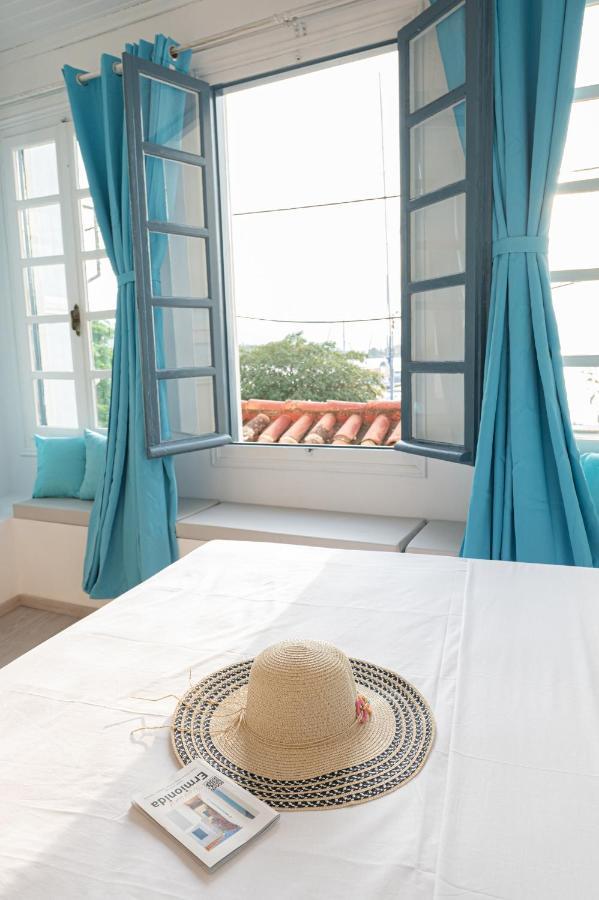 The White Rose Apartment Poros Town Exterior photo